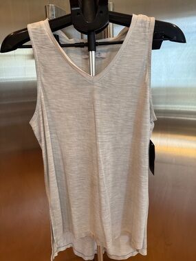 Sleeveless V-Neck Women's Tank Top in Light Beige